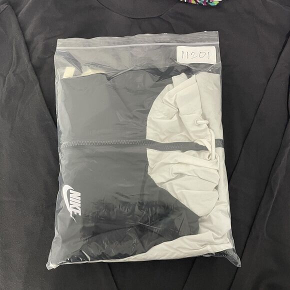 Nike Jacket Mens Medium Black White Gray Hooded Windbreaker Full Zip Colorblock - Picture 15 of 15